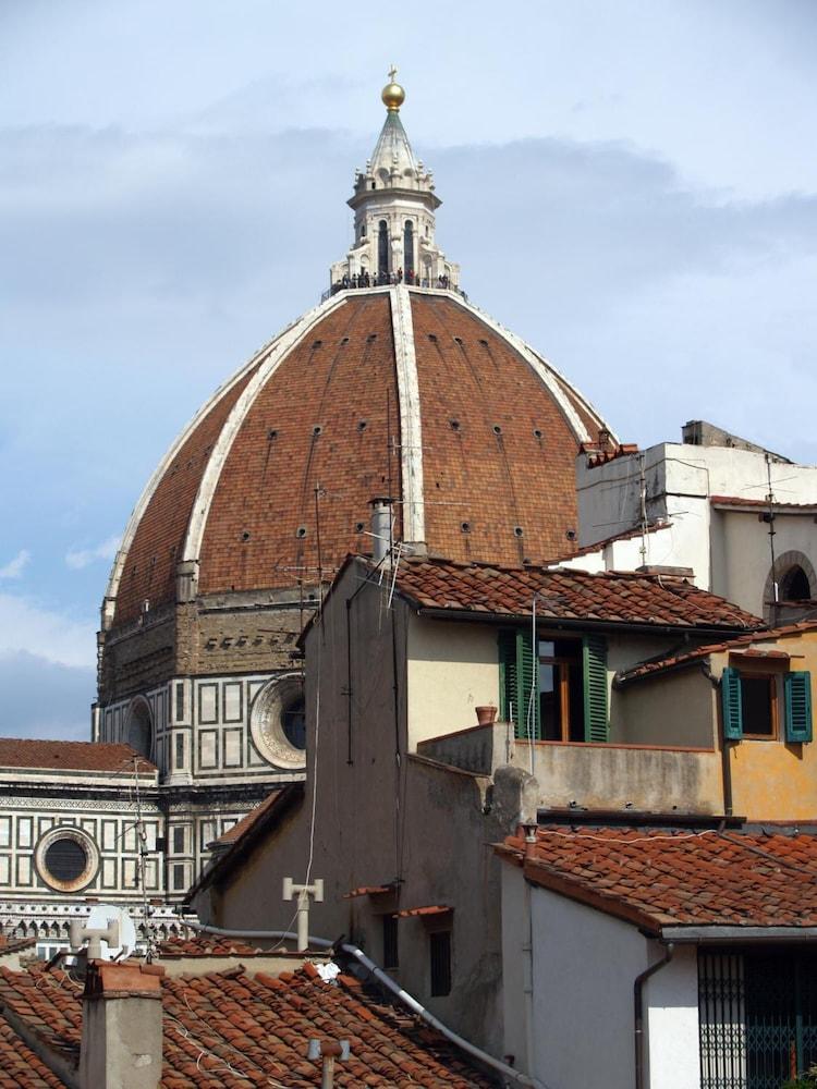 Отель Residenza Della Signoria Флоренция Экстерьер фото